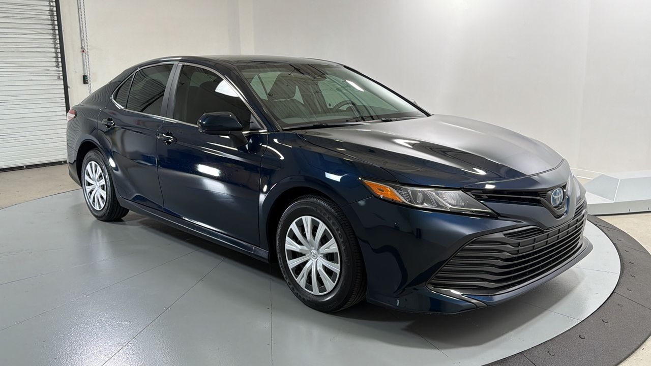 Used 2020 Blue Toyota LE image 11