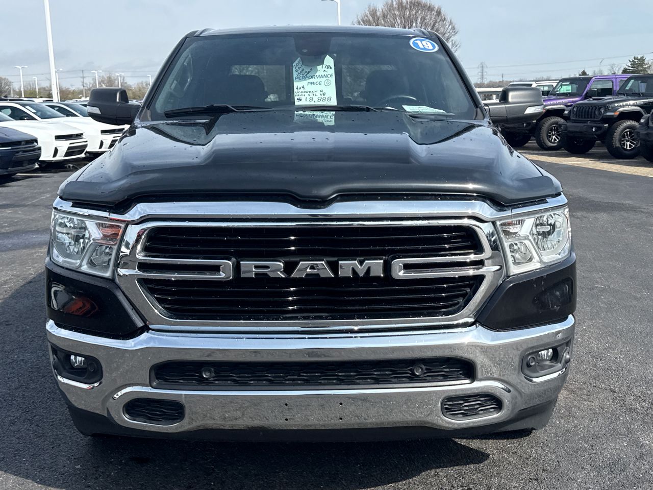 View vehicle photo 7