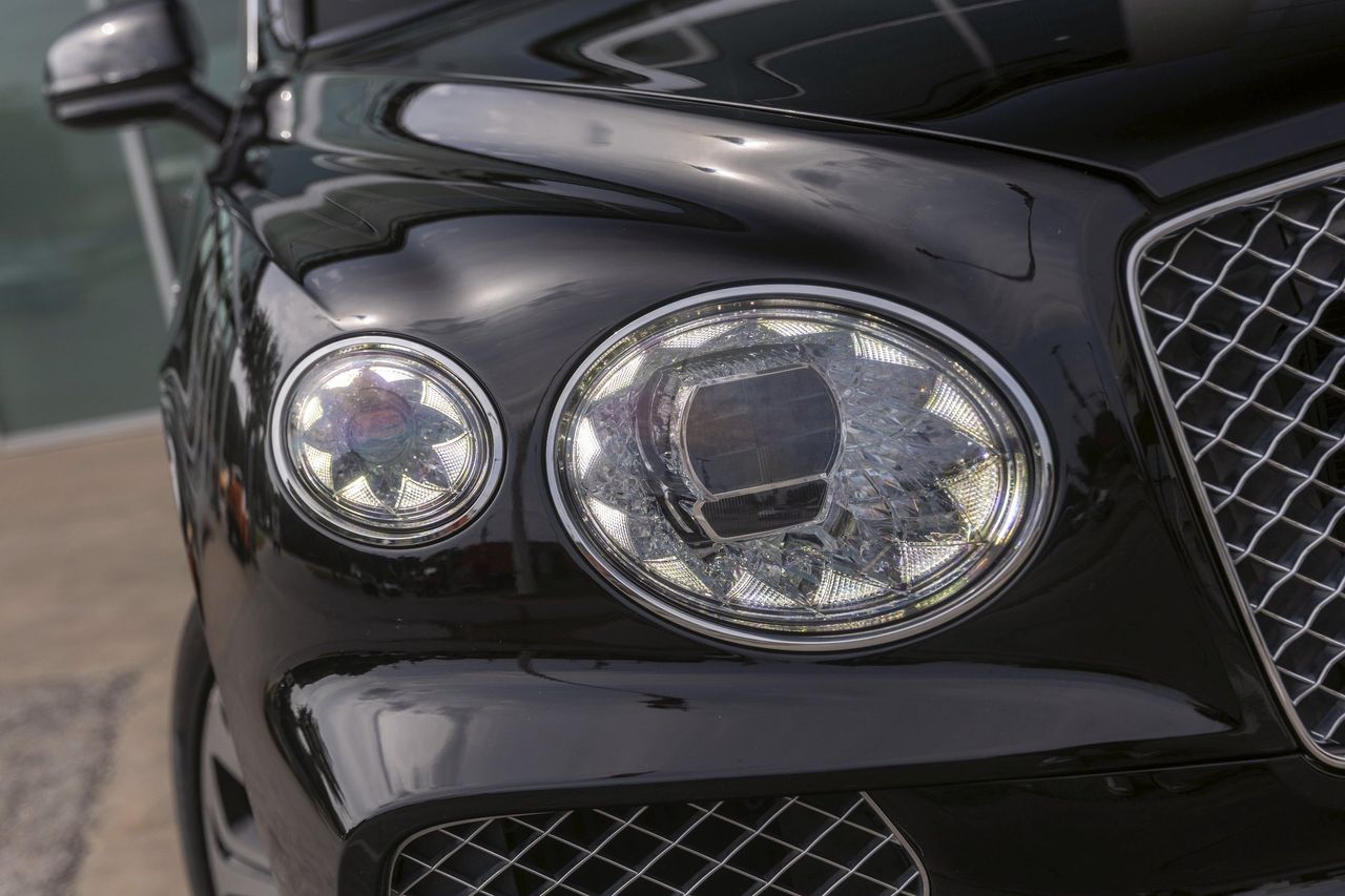 Used Car 2021 Bentley Bentayga  V8 For Sale Under $130,000 In Austin, Texas