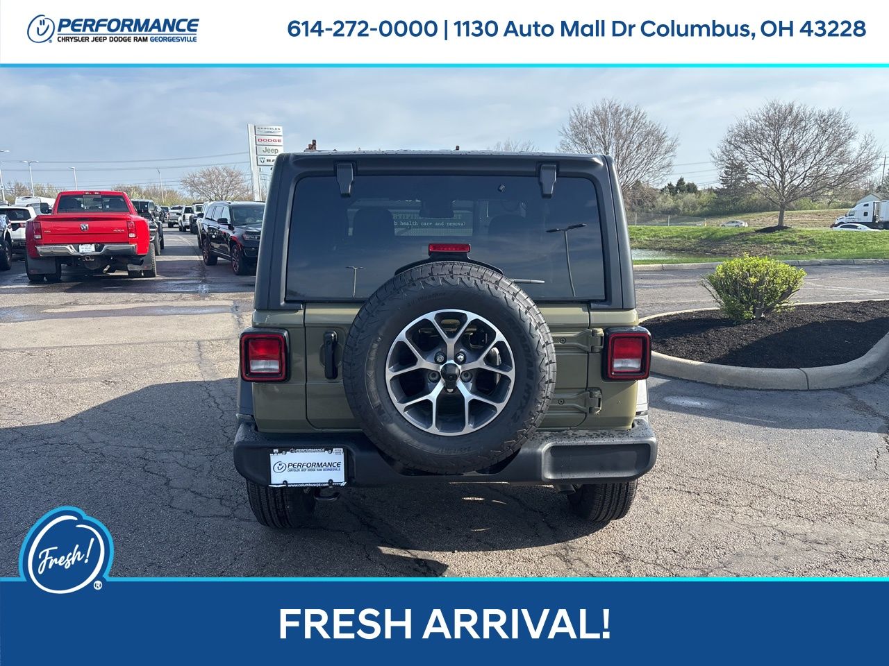 View vehicle photo 5