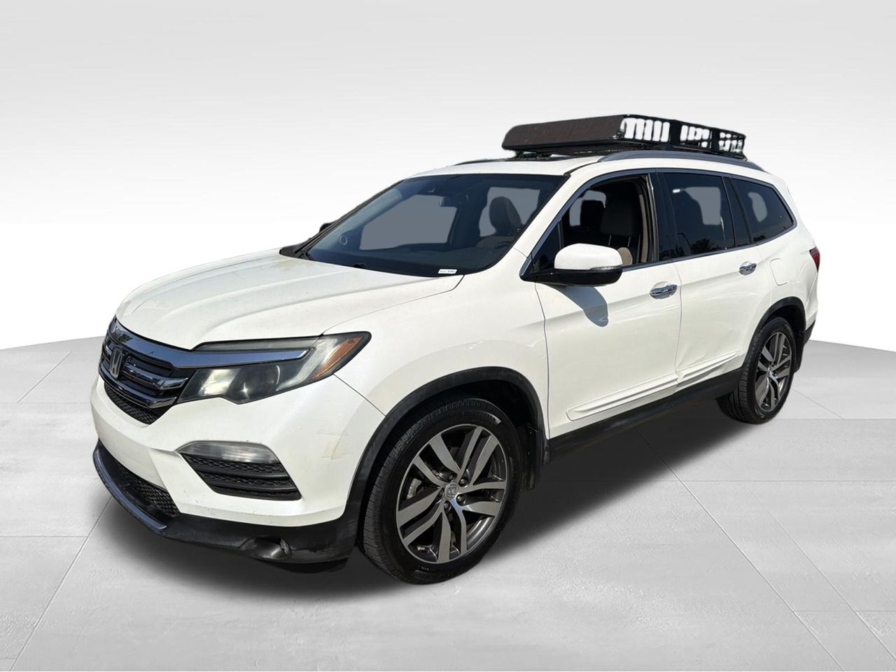 Diamond White Pearl 2016 Honda Pilot SUV / Crossover Front-Wheel Drive 9-Speed Automatic