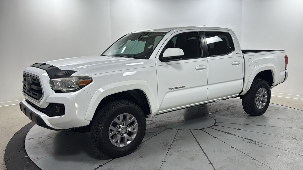 Super White 2018 Toyota Tacoma SR5 V6 Double Cab RWD Pickup Truck 4X2 6-Speed Automatic