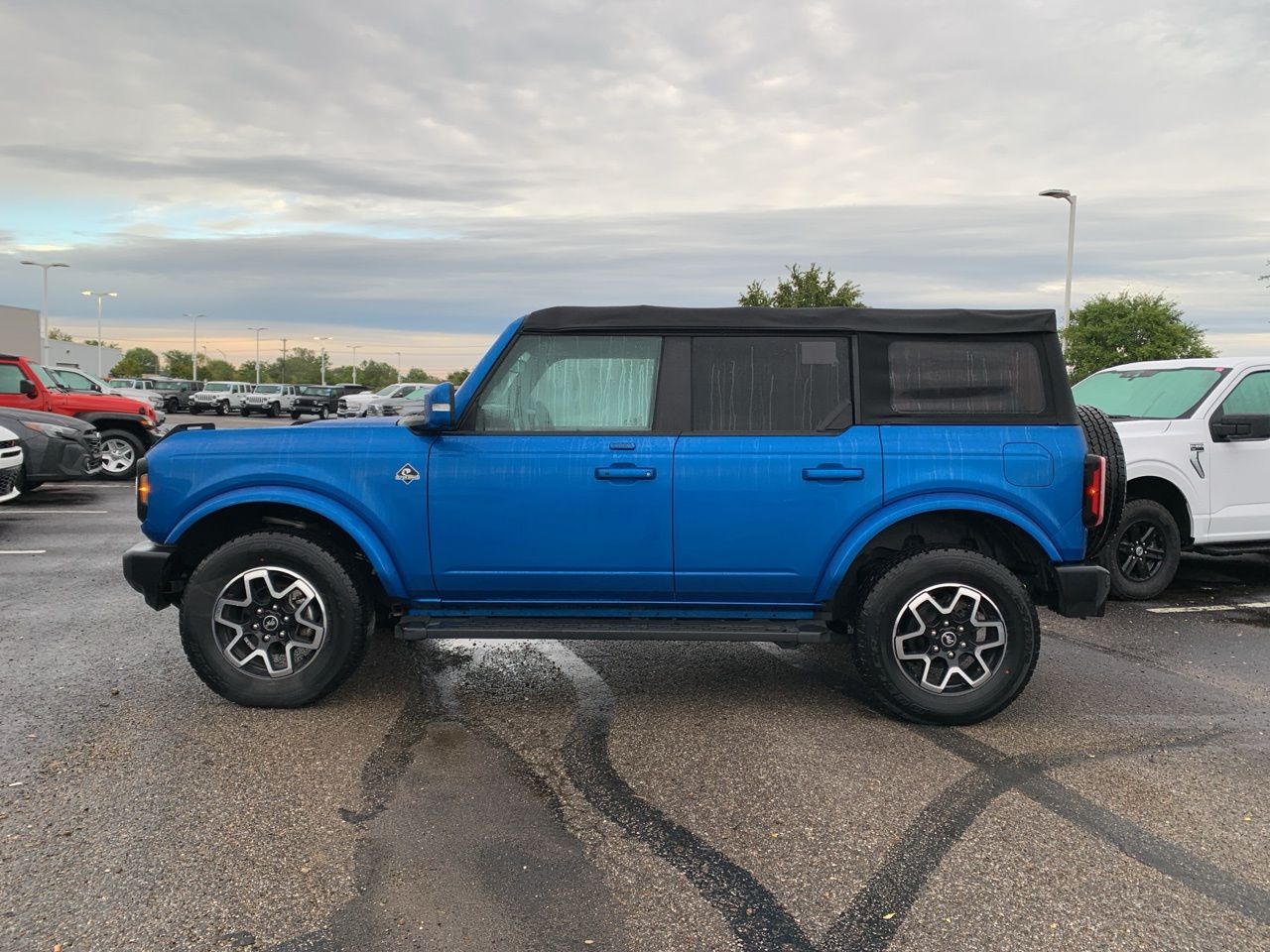 2022 Ford Bronco Outer Banks 6