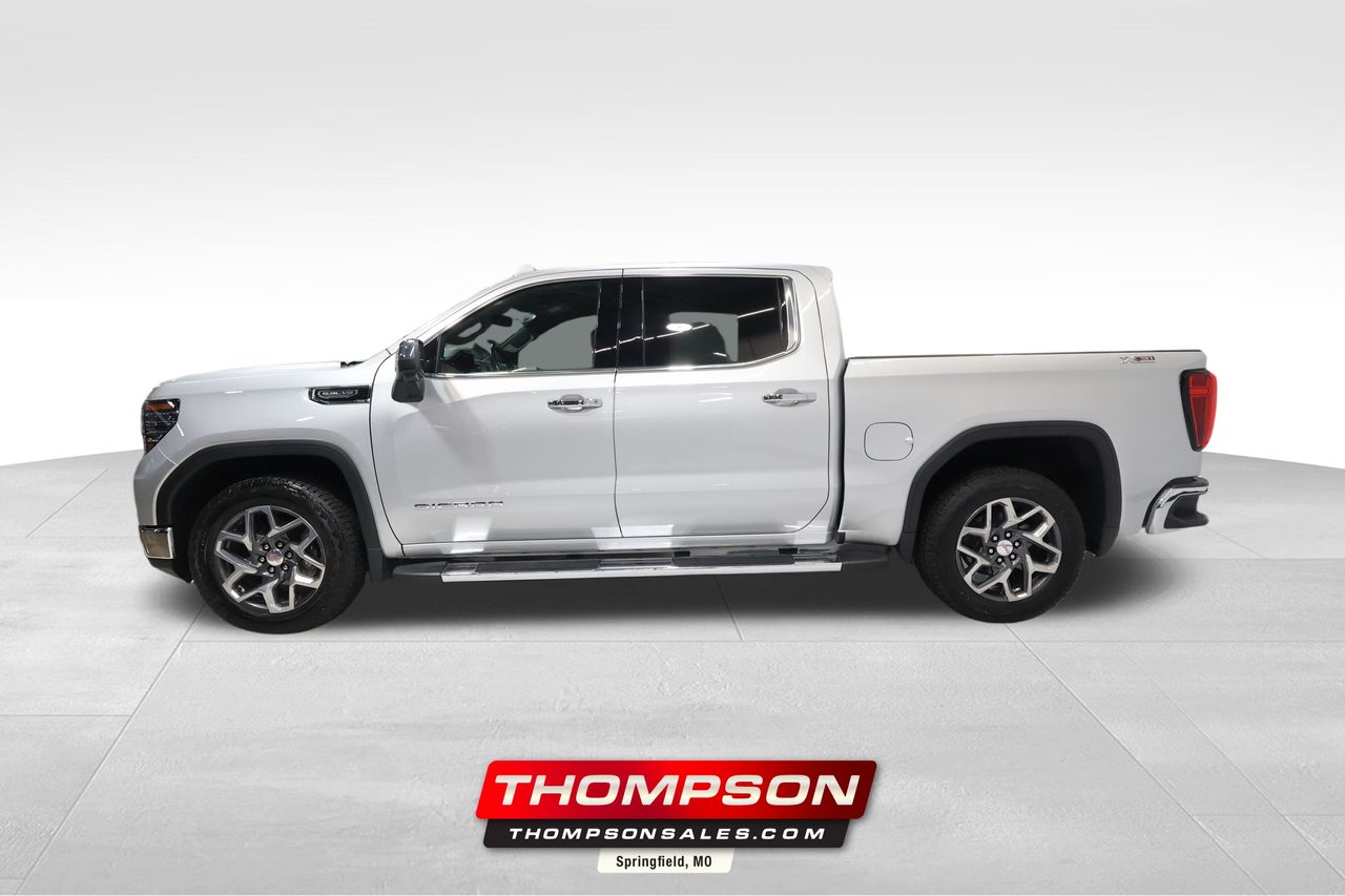2022 GMC Sierra 1500 SLT Crew Cab 4WD