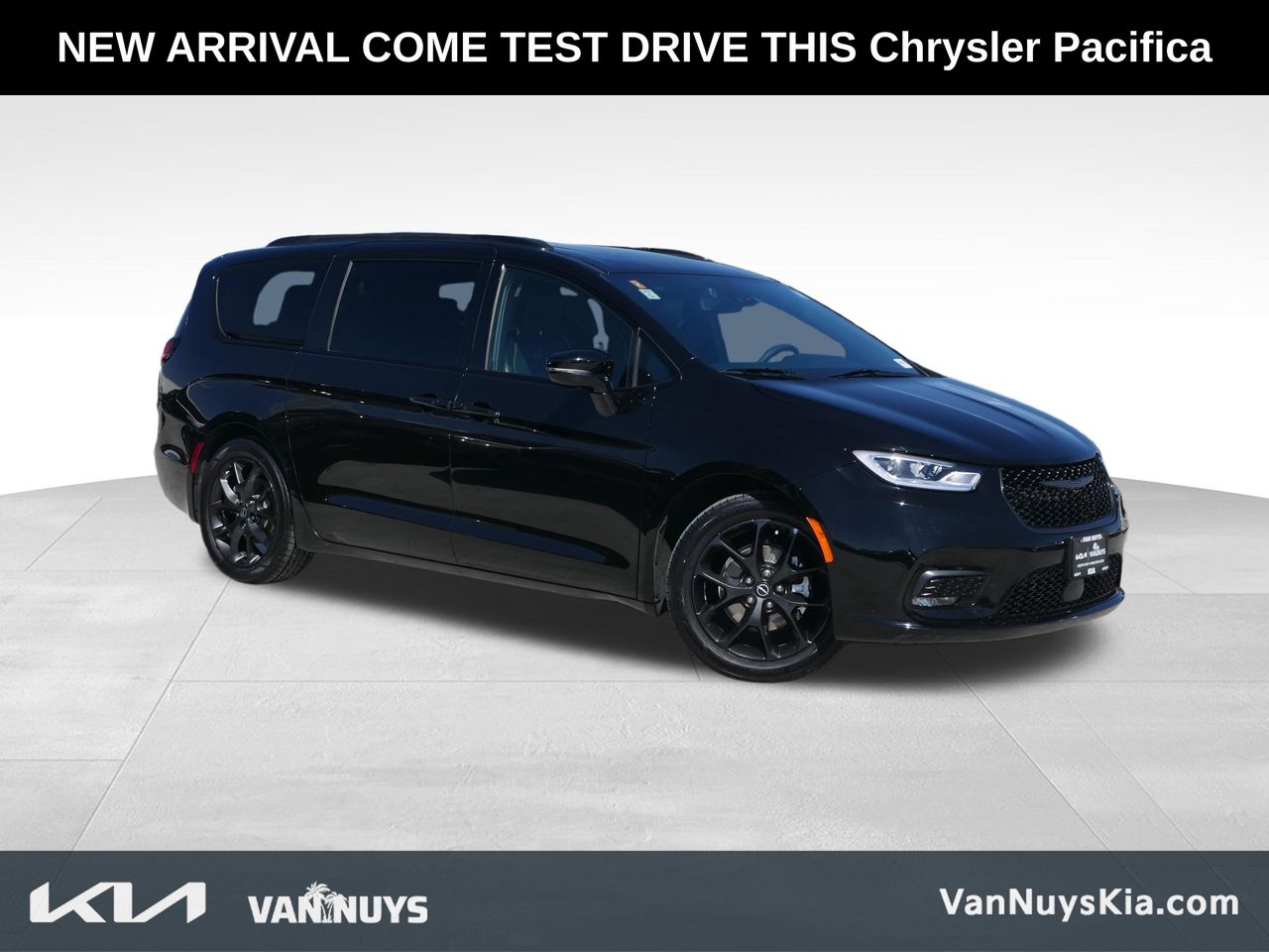 2025 Chrysler Pacifica Limited FWD