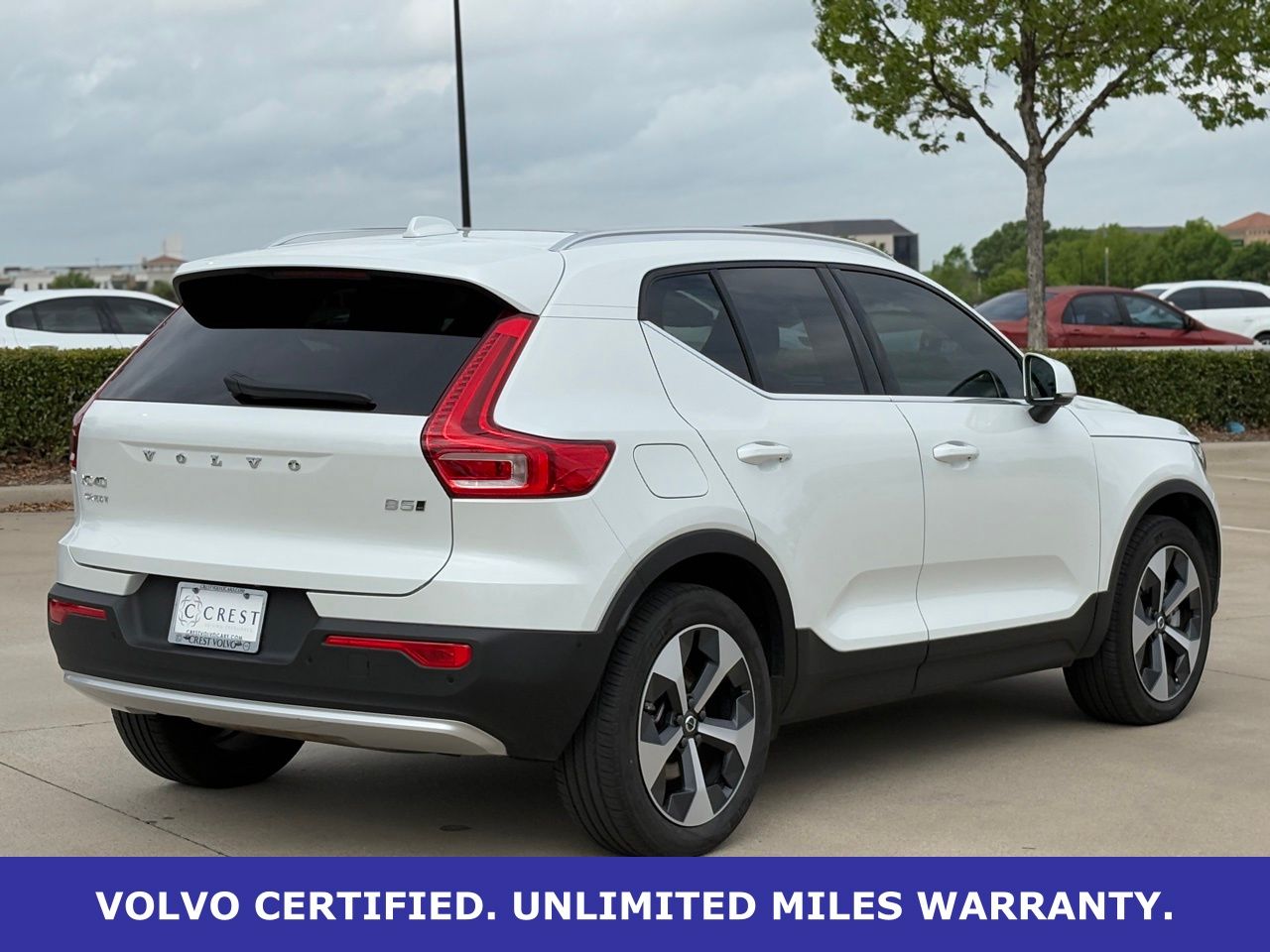 View vehicle photo 7