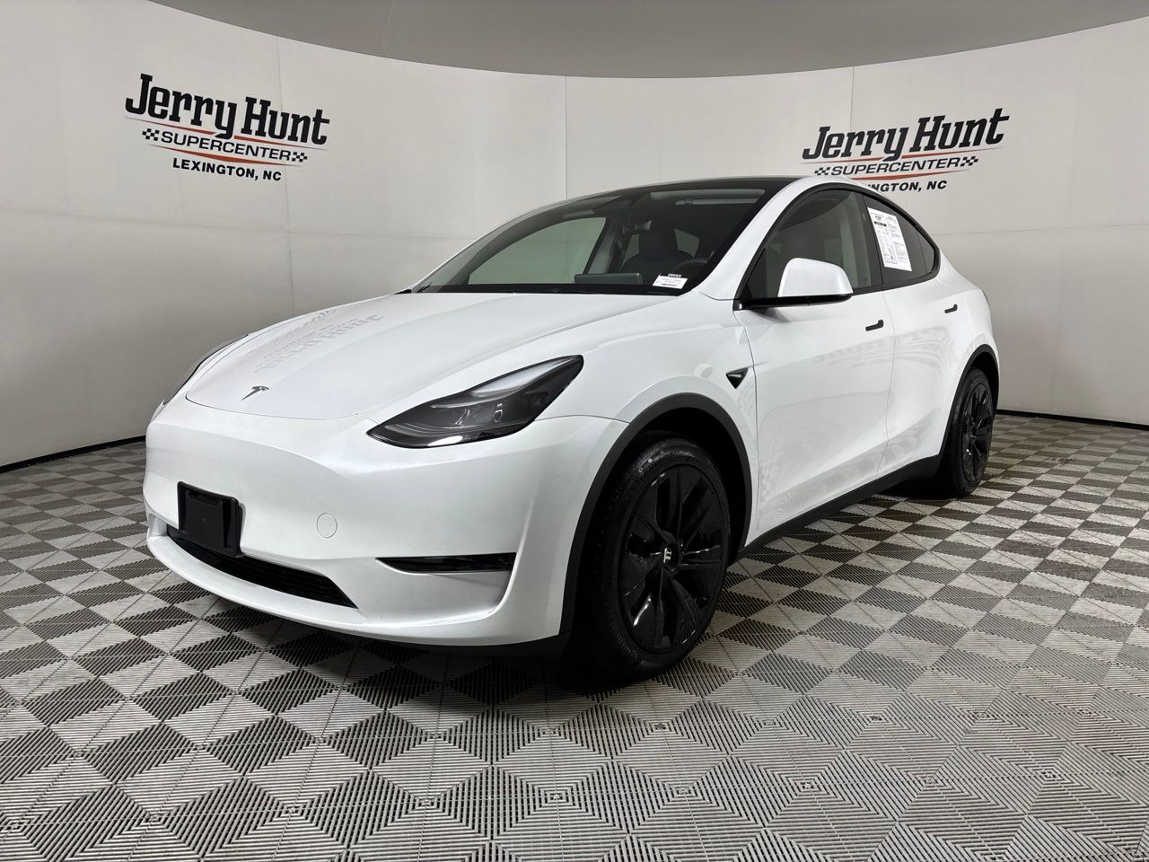 White 2024 Tesla Model Y Long Range RWD SUV / Crossover Rear-Wheel Drive 1-Speed Automatic