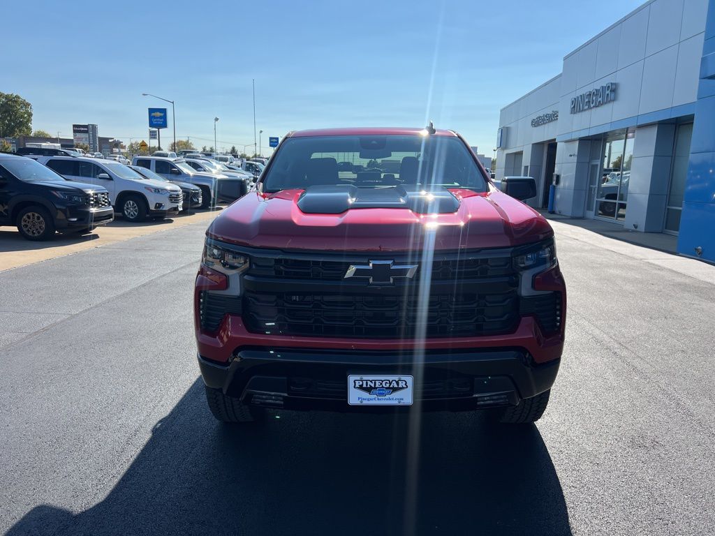 2025 Chevrolet Silverado 1500 LT Trail Boss 2