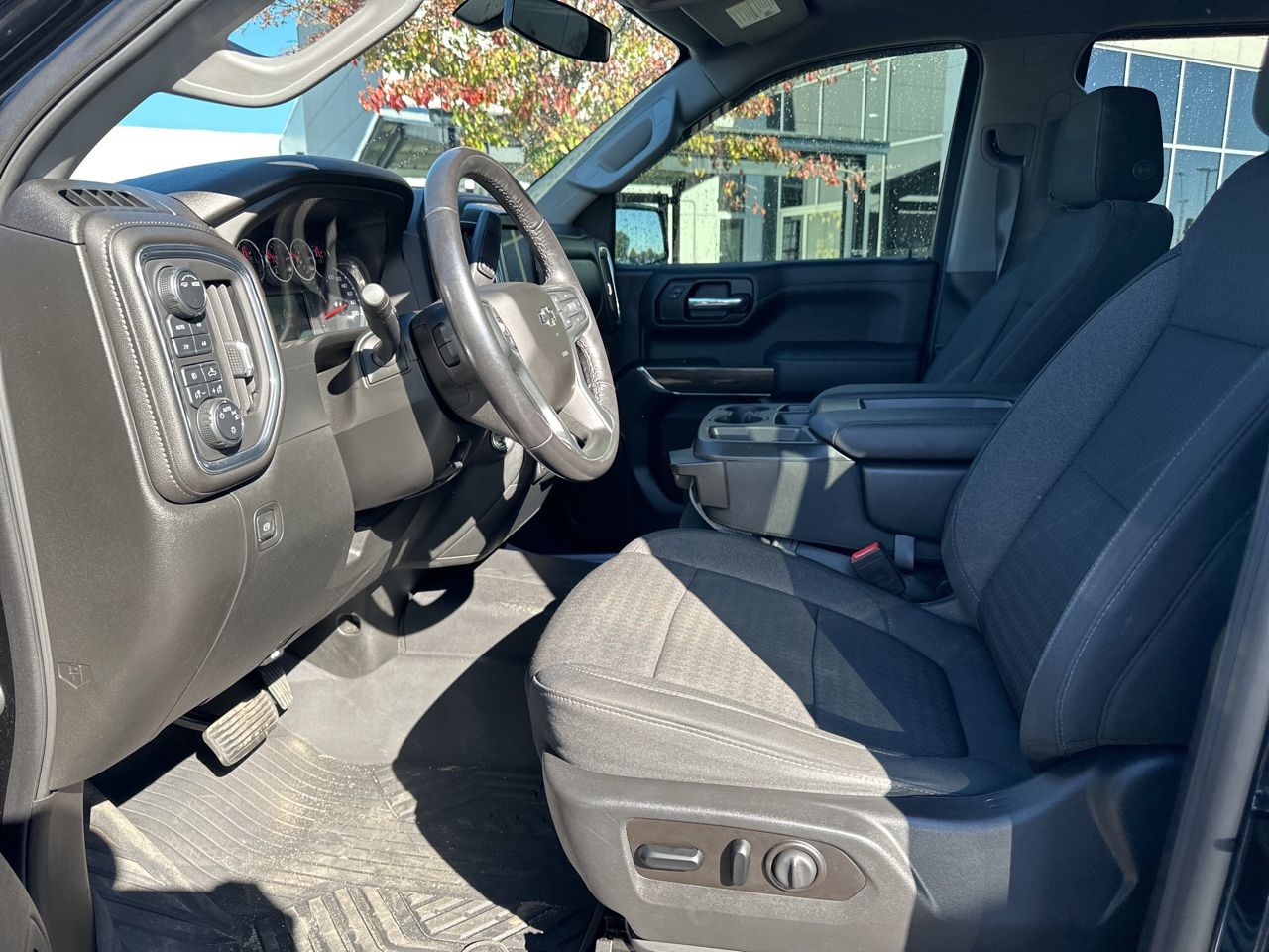 2020 Chevrolet Silverado 1500 RST 11