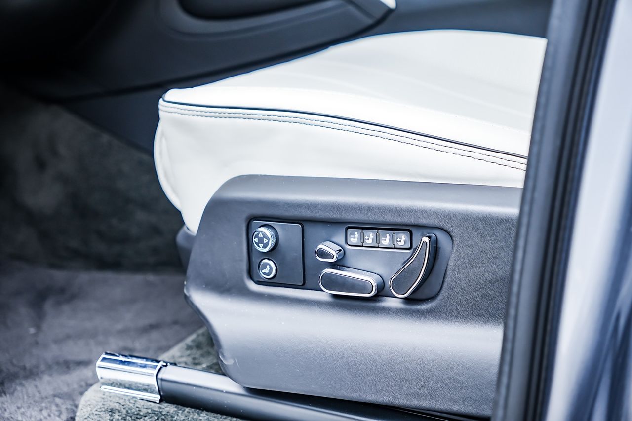 Used Car 2023 Bentley Bentayga Ewb  For Sale Under $200,000 In Austin, Texas