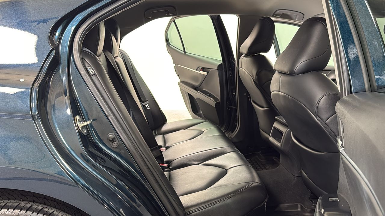 Used 2020 Blue Toyota LE image 25