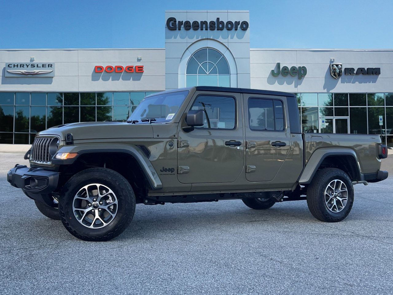 2026 Jeep Gladiator Sport S Auto's photo
