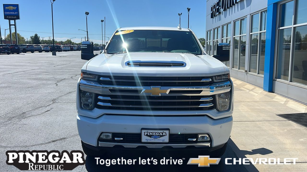 2023 Chevrolet Silverado 2500HD High Country 3