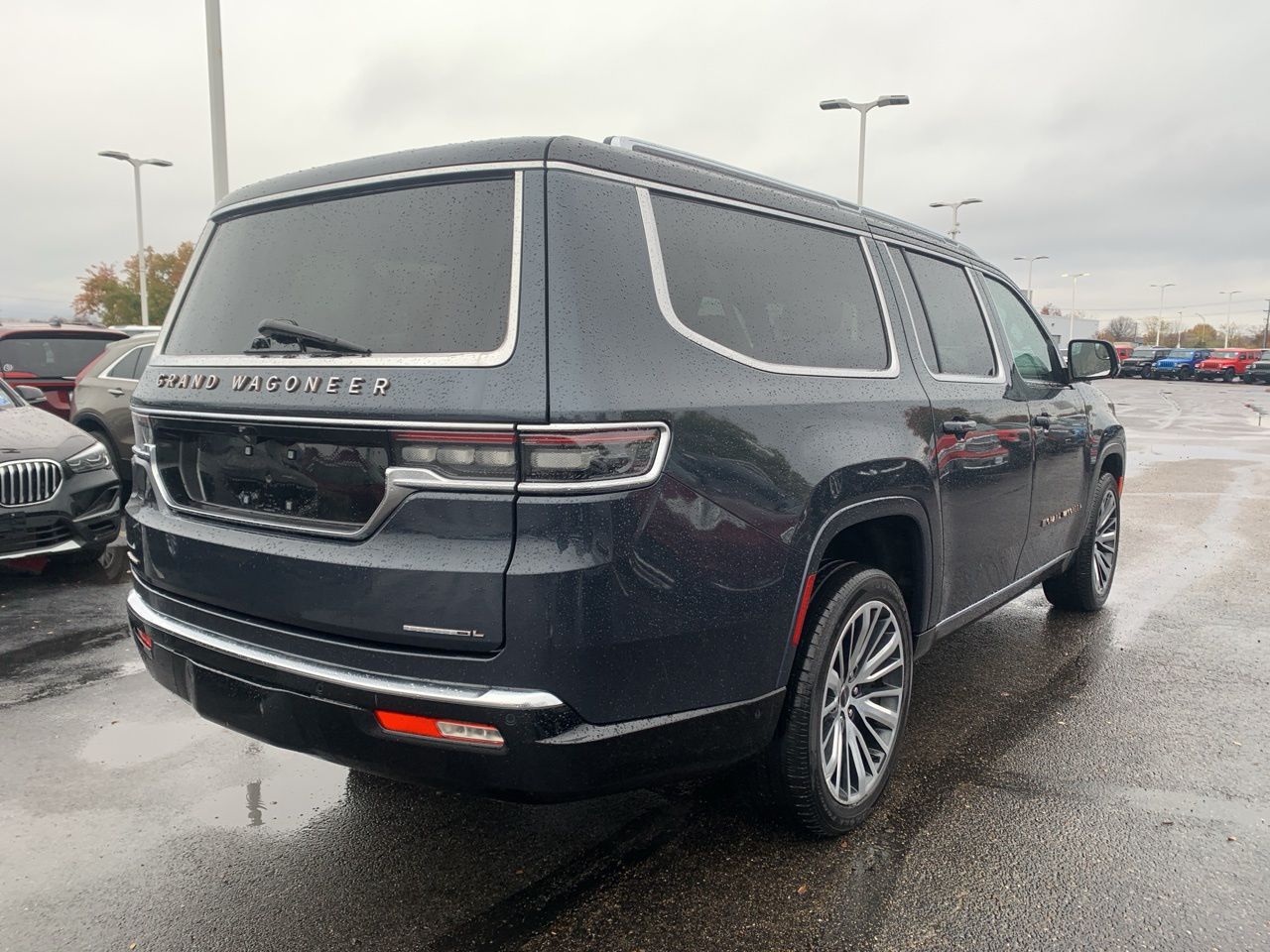 2023 Jeep Grand Wagoneer L Series III 3