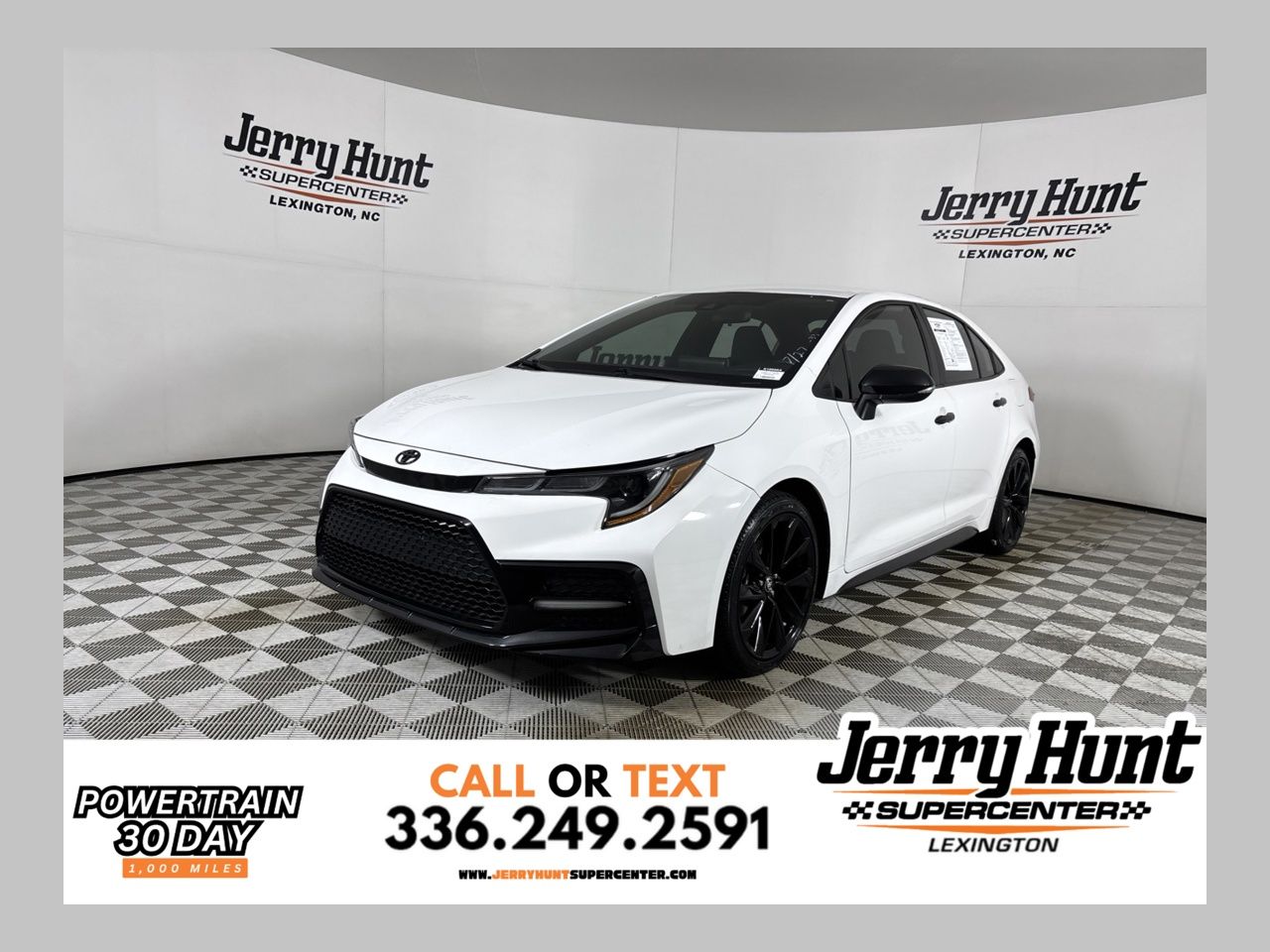 Super White 2021 Toyota Corolla SE Nightshade Edition FWD Sedan Front-Wheel Drive Continuously Variable Transmission