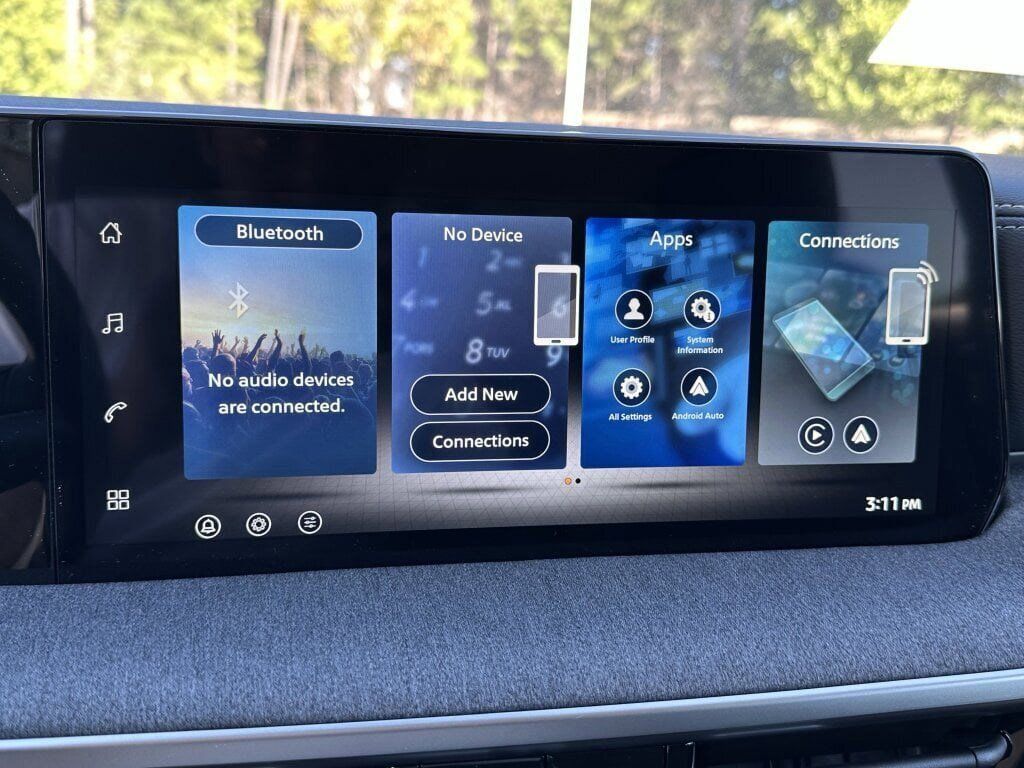 View vehicle photo 5