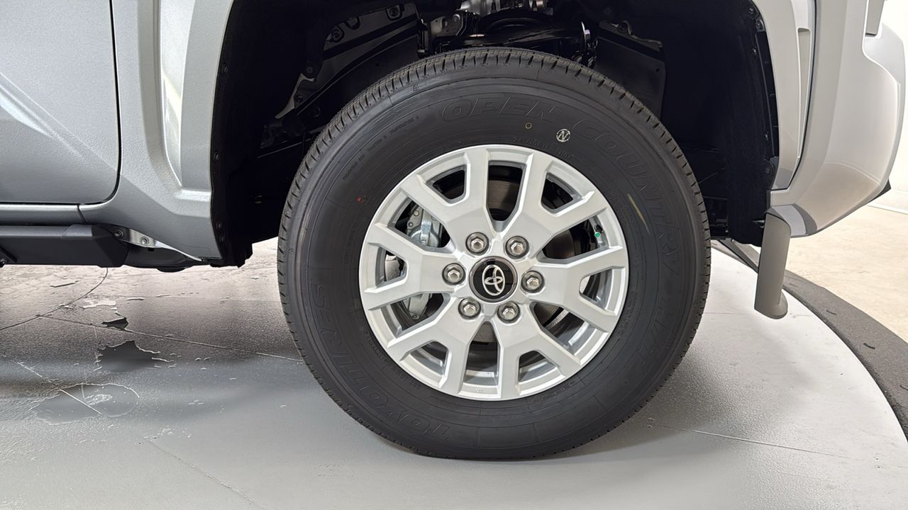 New 2026 Silver Toyota SR5 image 21