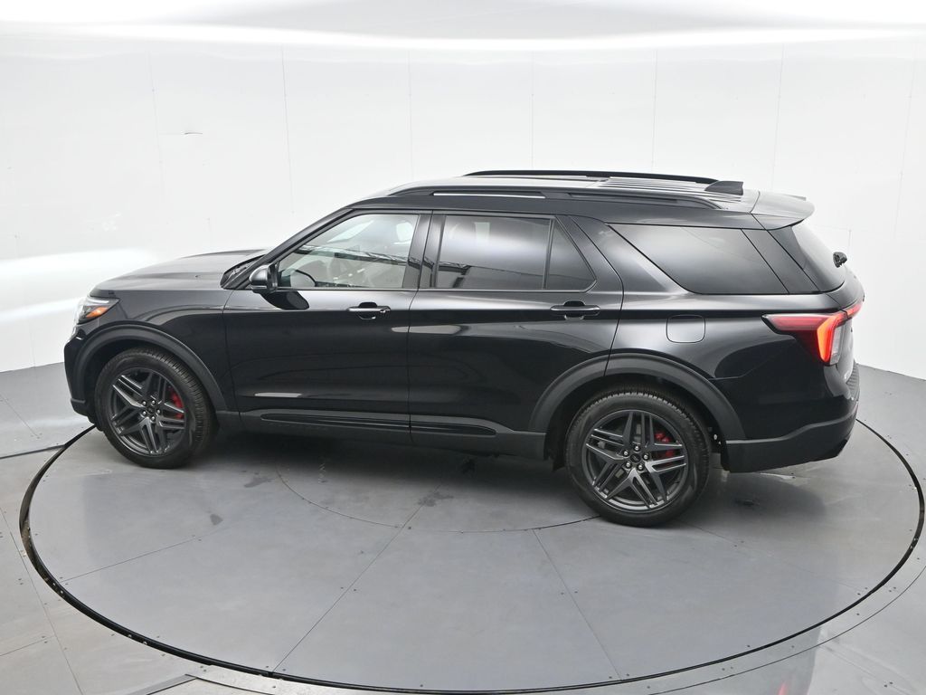 New 2026 Black Ford ST image 26