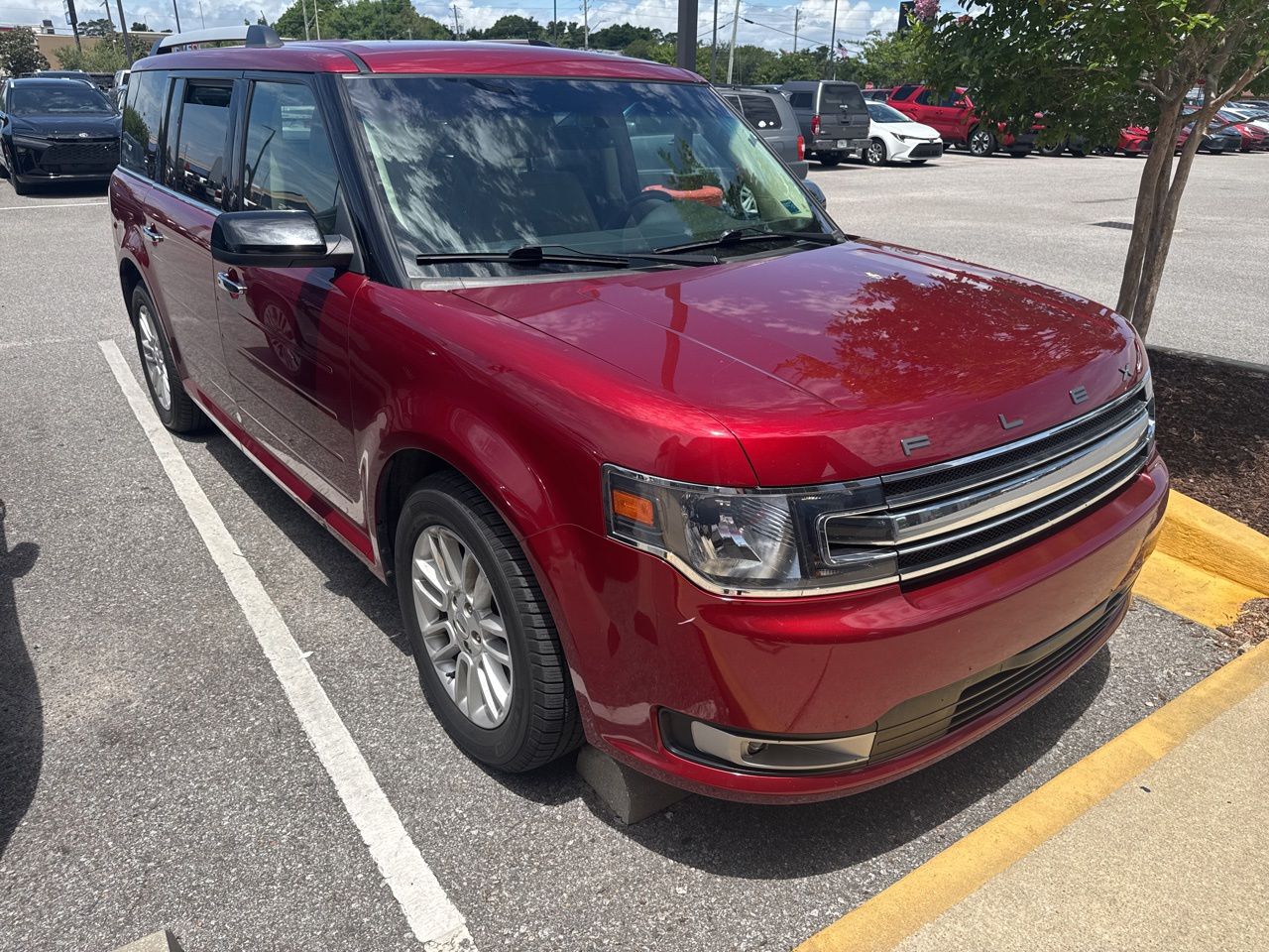 View vehicle photo 2