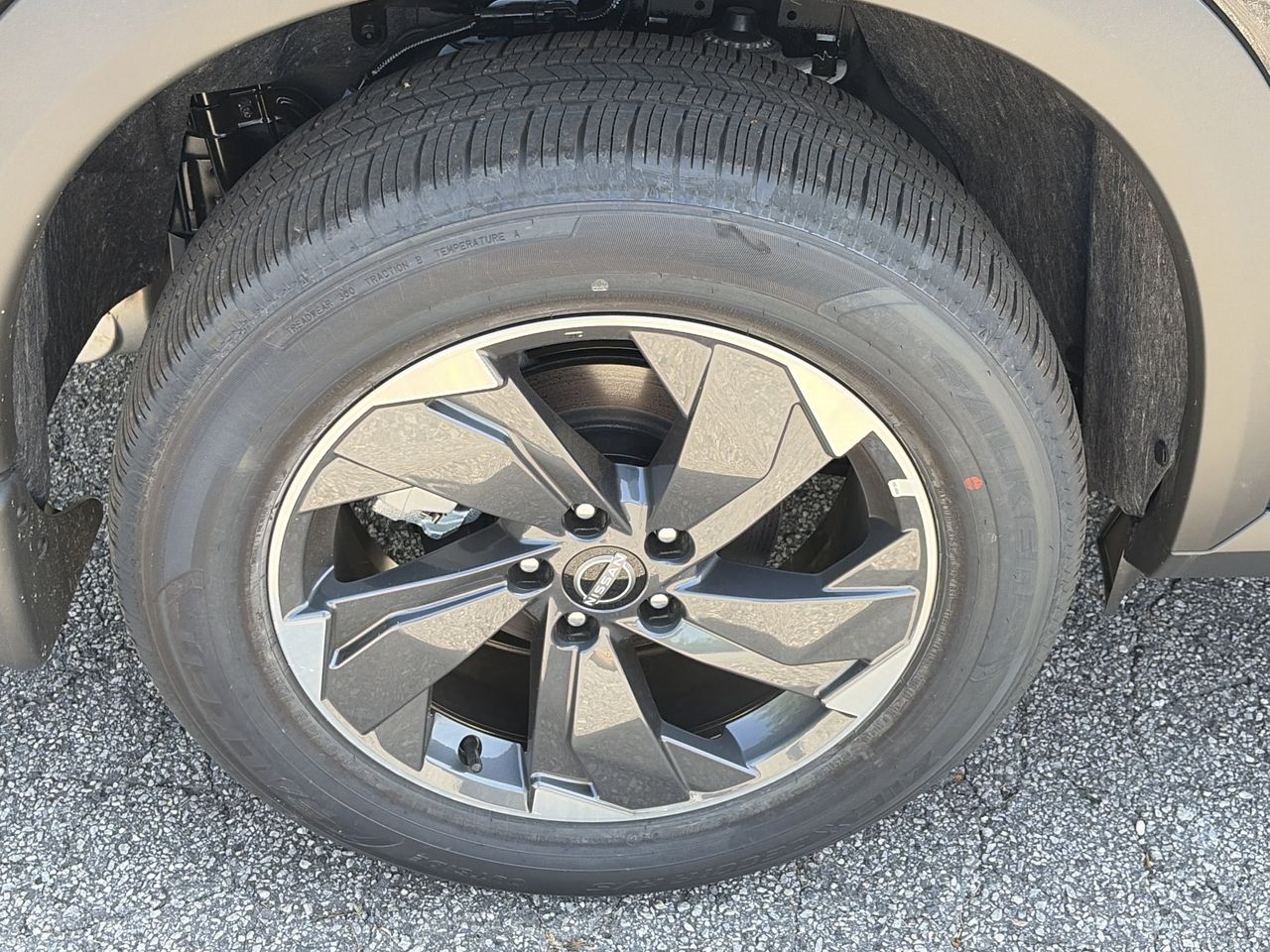 View vehicle photo 7