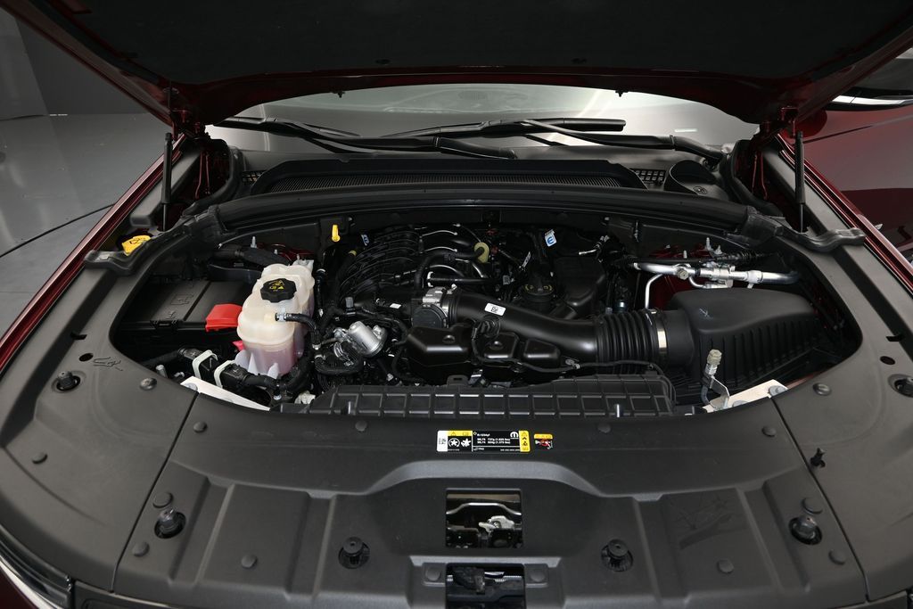 Certified Used 2023 Red Jeep Limited image 13