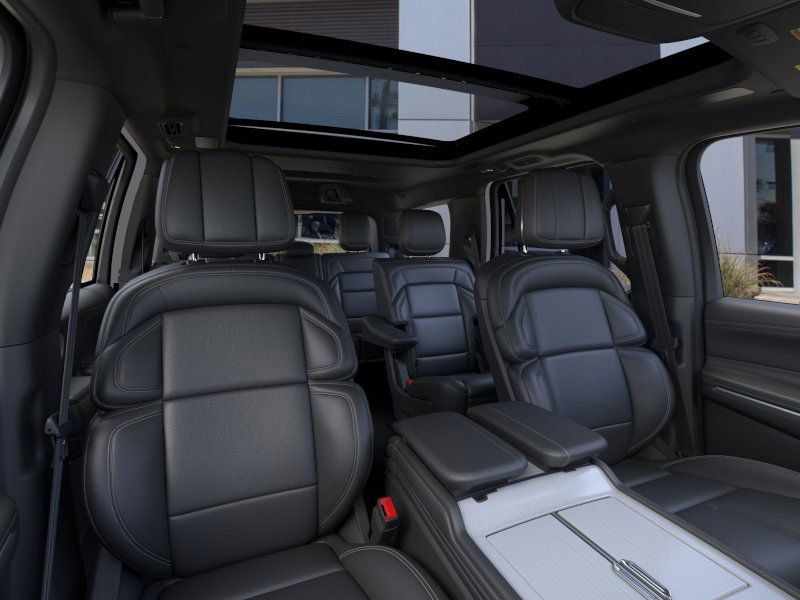 new 2026 Lincoln Navigator car, priced at $109,590