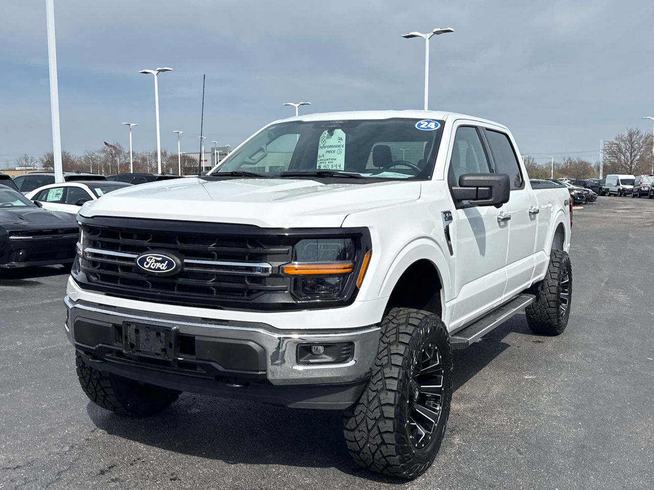 View vehicle photo 7