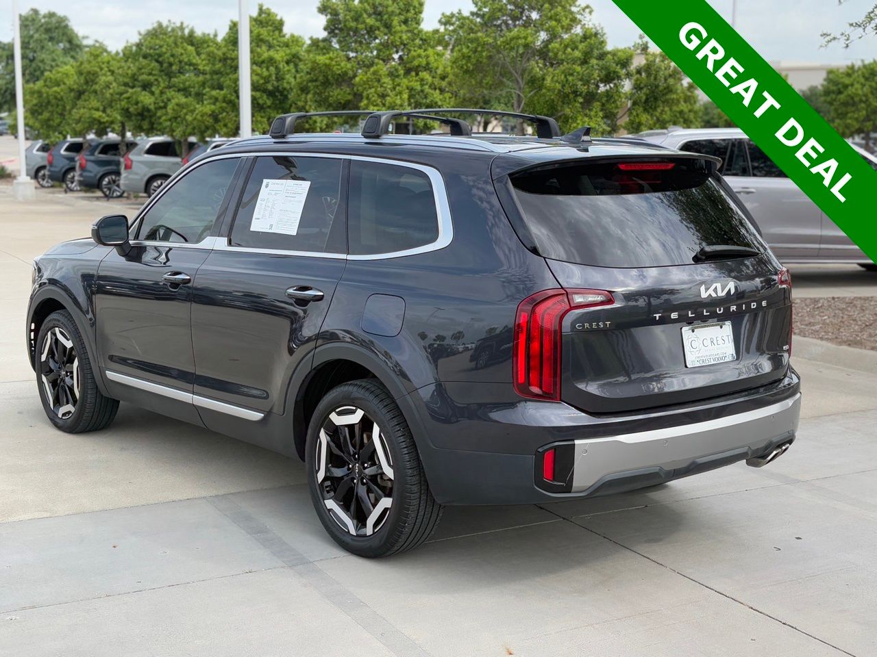 View vehicle photo 6