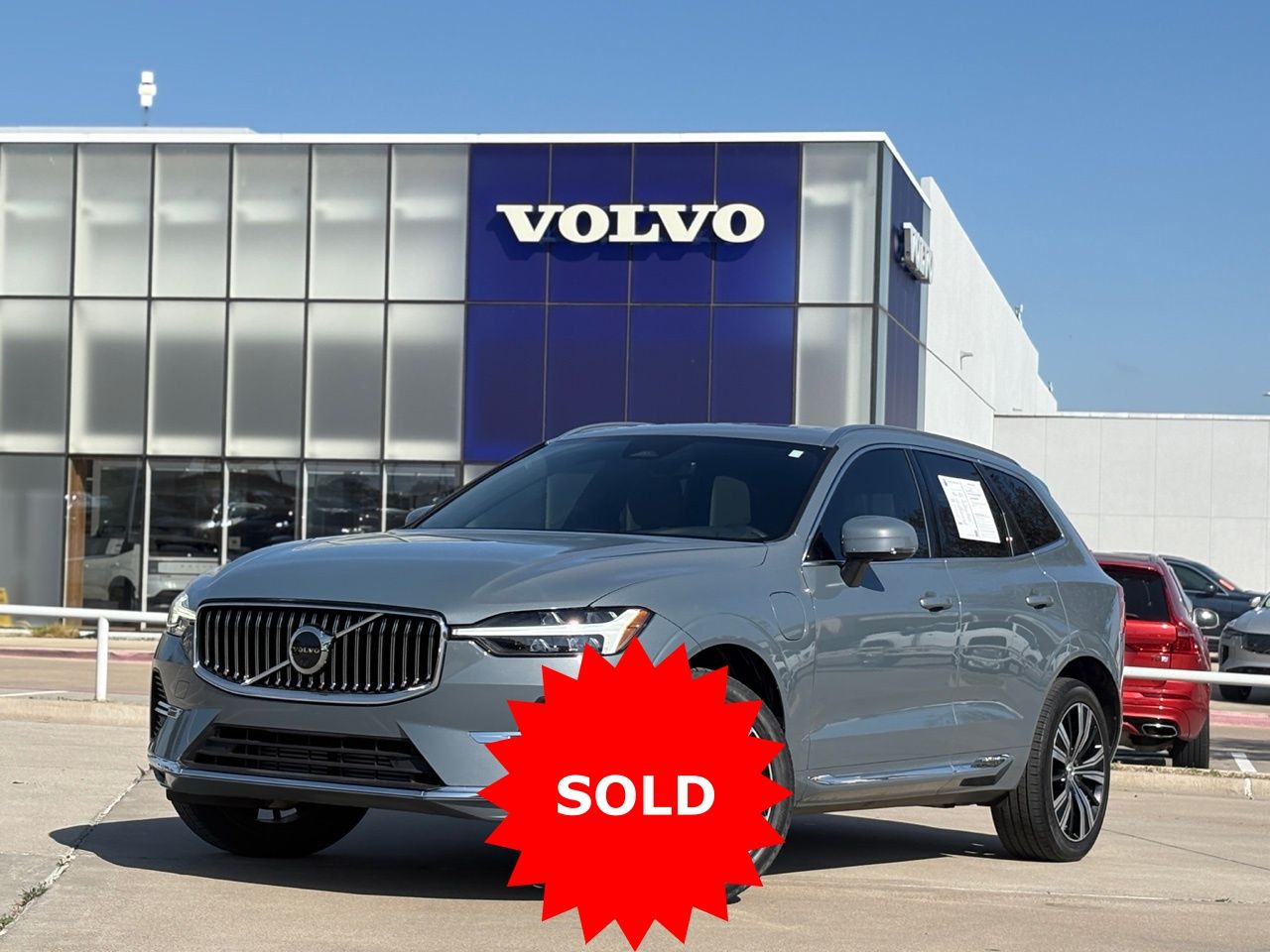Thunder Gray Metallic 2023 Volvo XC60 Recharge T8 Plus Bright Theme eAWD SUV / Crossover All-Wheel Drive Automatic
