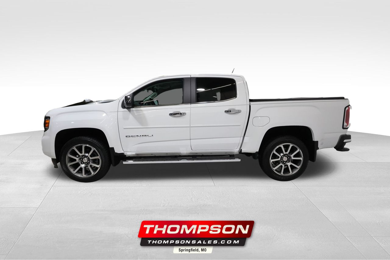 Summit White 2022 GMC Canyon Denali Crew Cab 4WD Pickup Truck Four-Wheel Drive 8-Speed Automatic