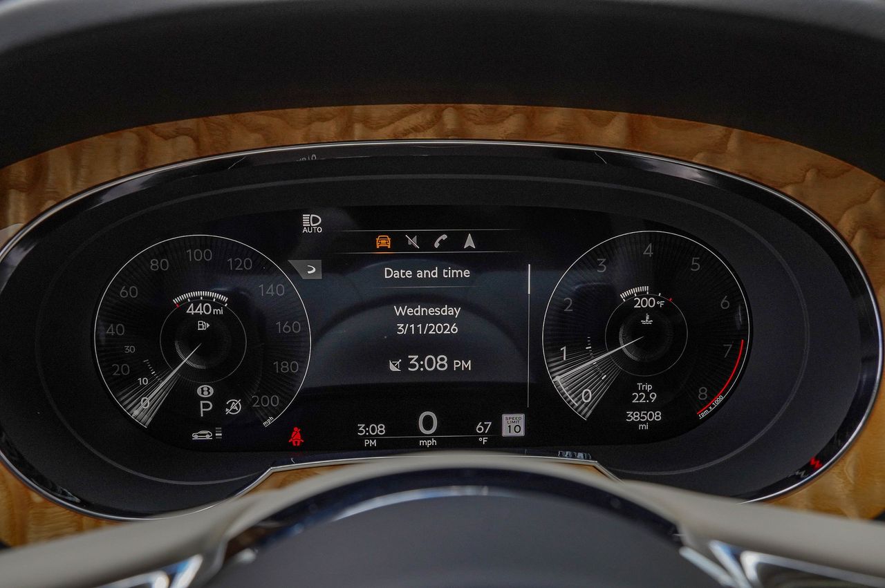 Used Car 2023 Bentley Bentayga  V8 For Sale Under $150,000 In Austin, Texas