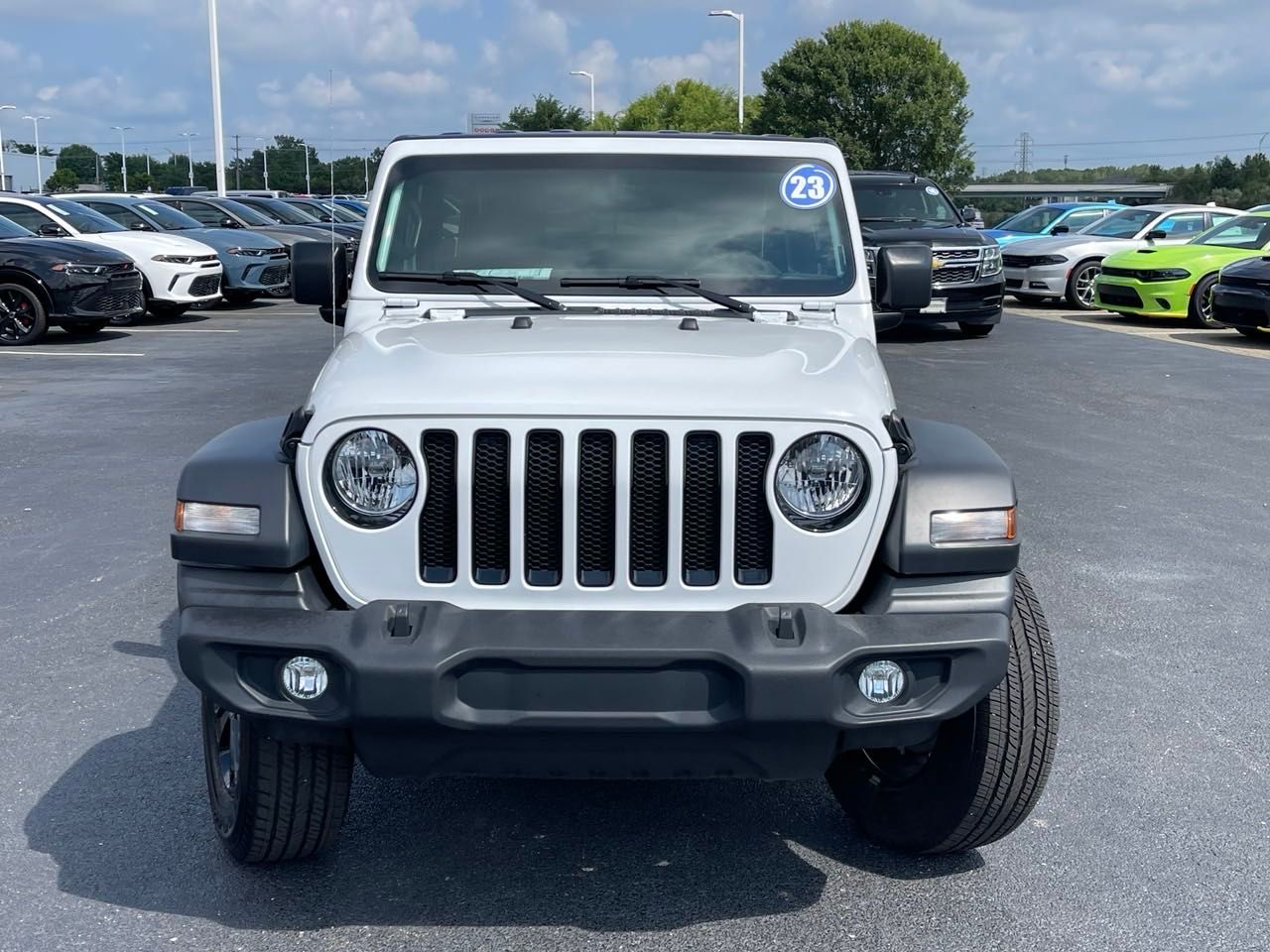 2023 Jeep Wrangler Altitude 8