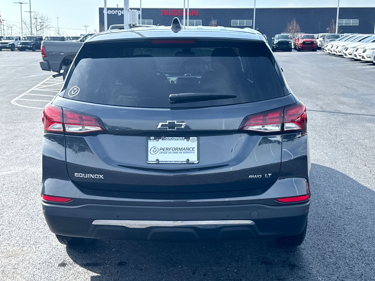 View vehicle photo 4