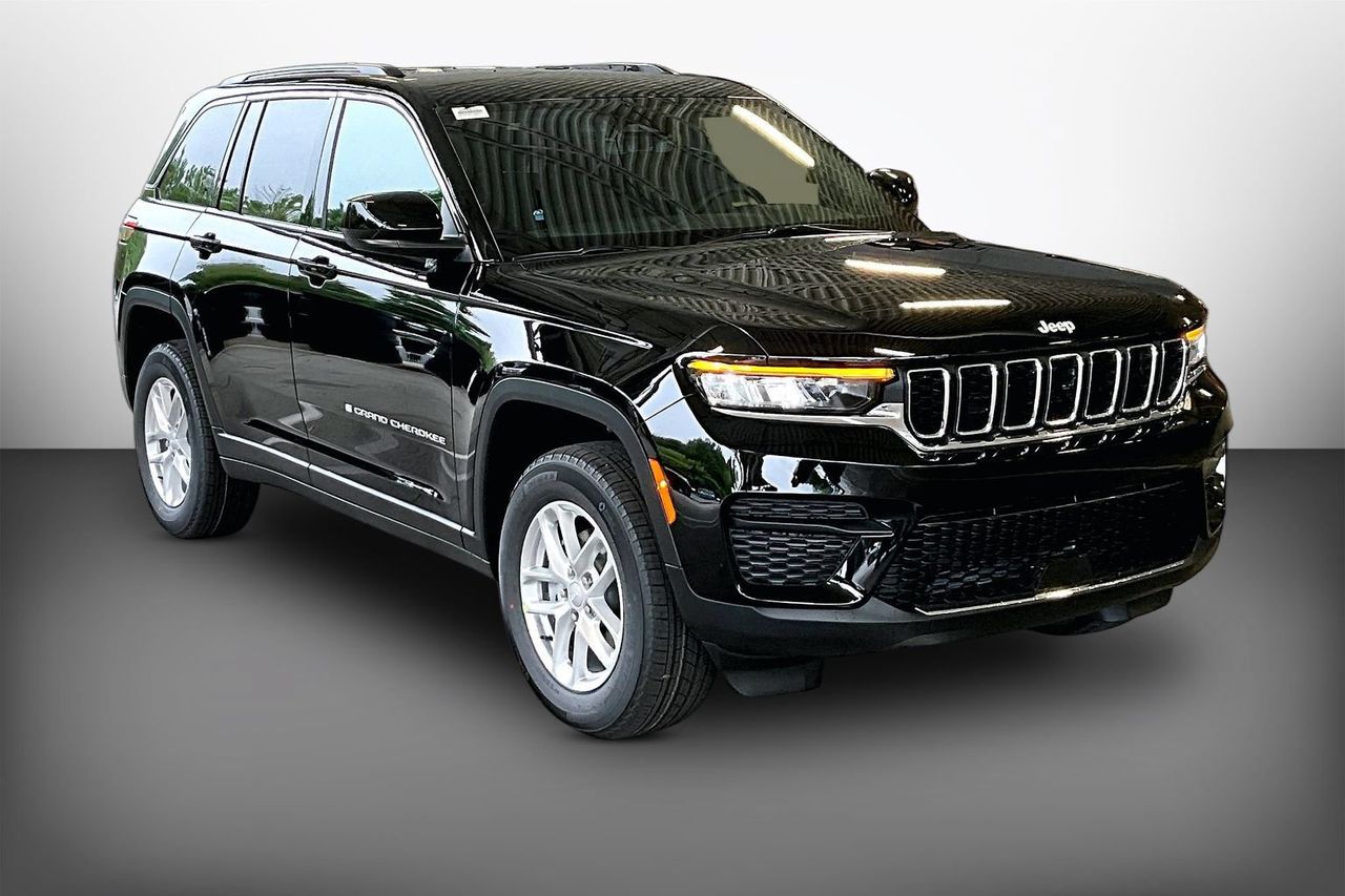 2026 Jeep Grand Cherokee Laredo