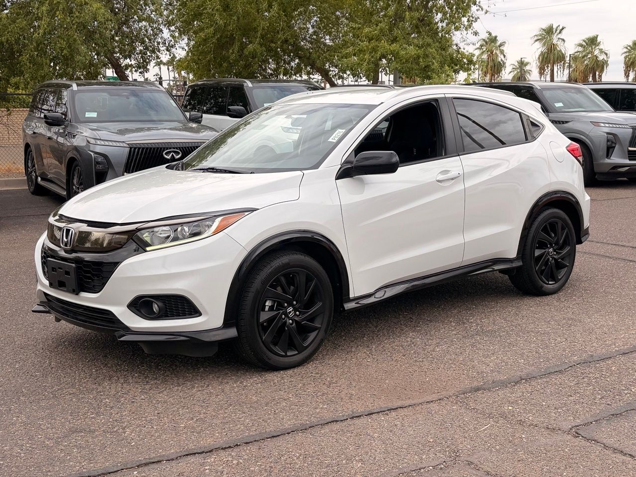 Platinum White Pearl 2021 Honda HR-V SUV / Crossover Front-Wheel Drive Continuously Variable Transmission