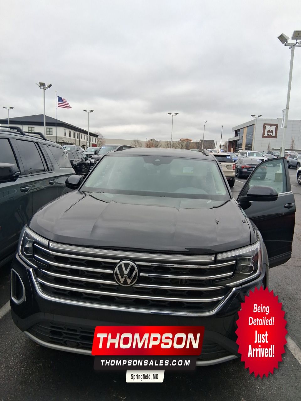 2025 Volkswagen Atlas SE FWD with Technology