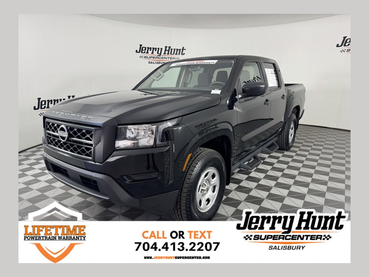 2024 Nissan Frontier S Crew Cab 4WD