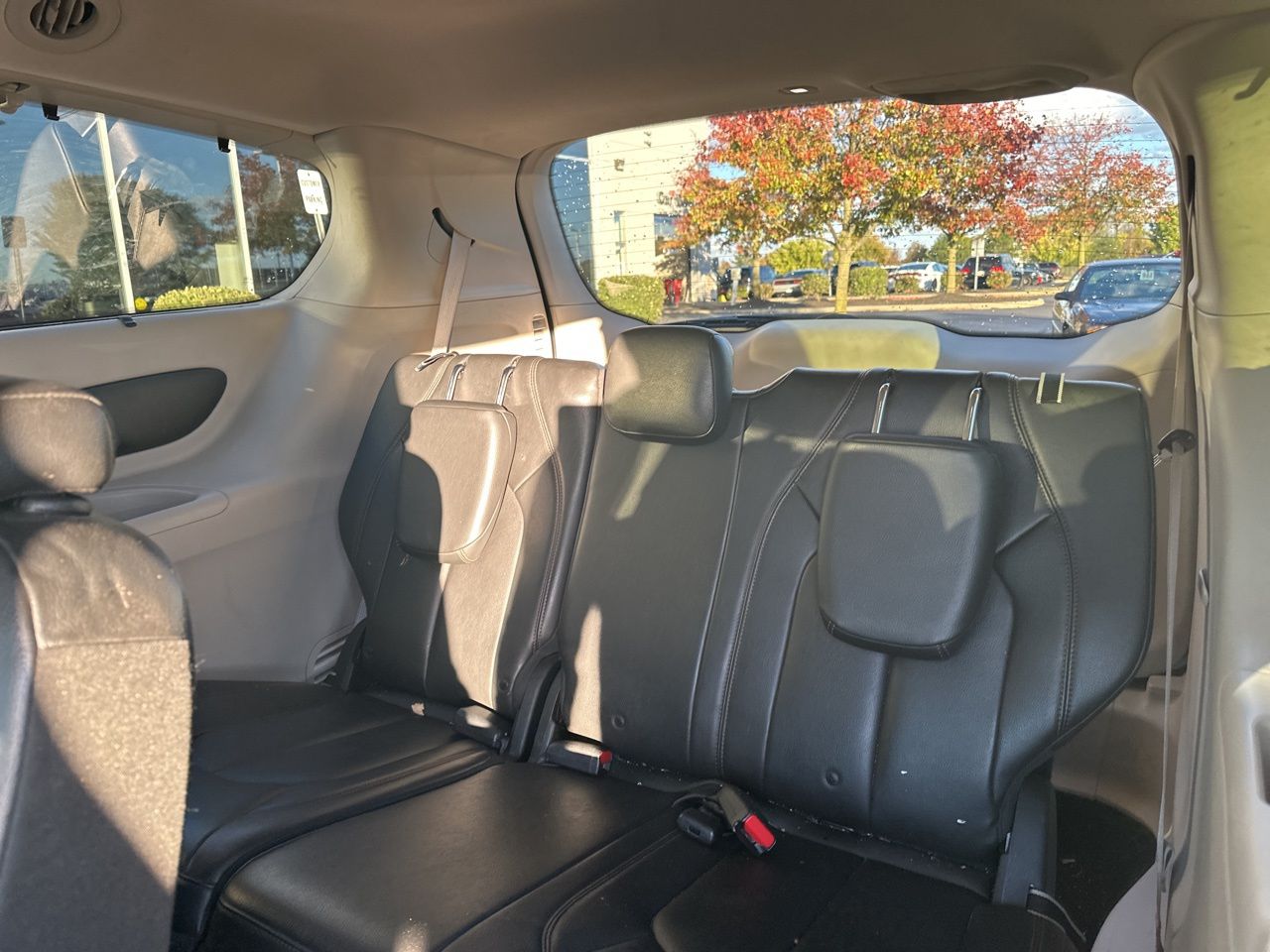 2017 Chrysler Pacifica Touring L 16