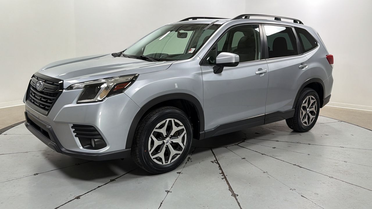 2023 Subaru Forester Premium Crossover AWD