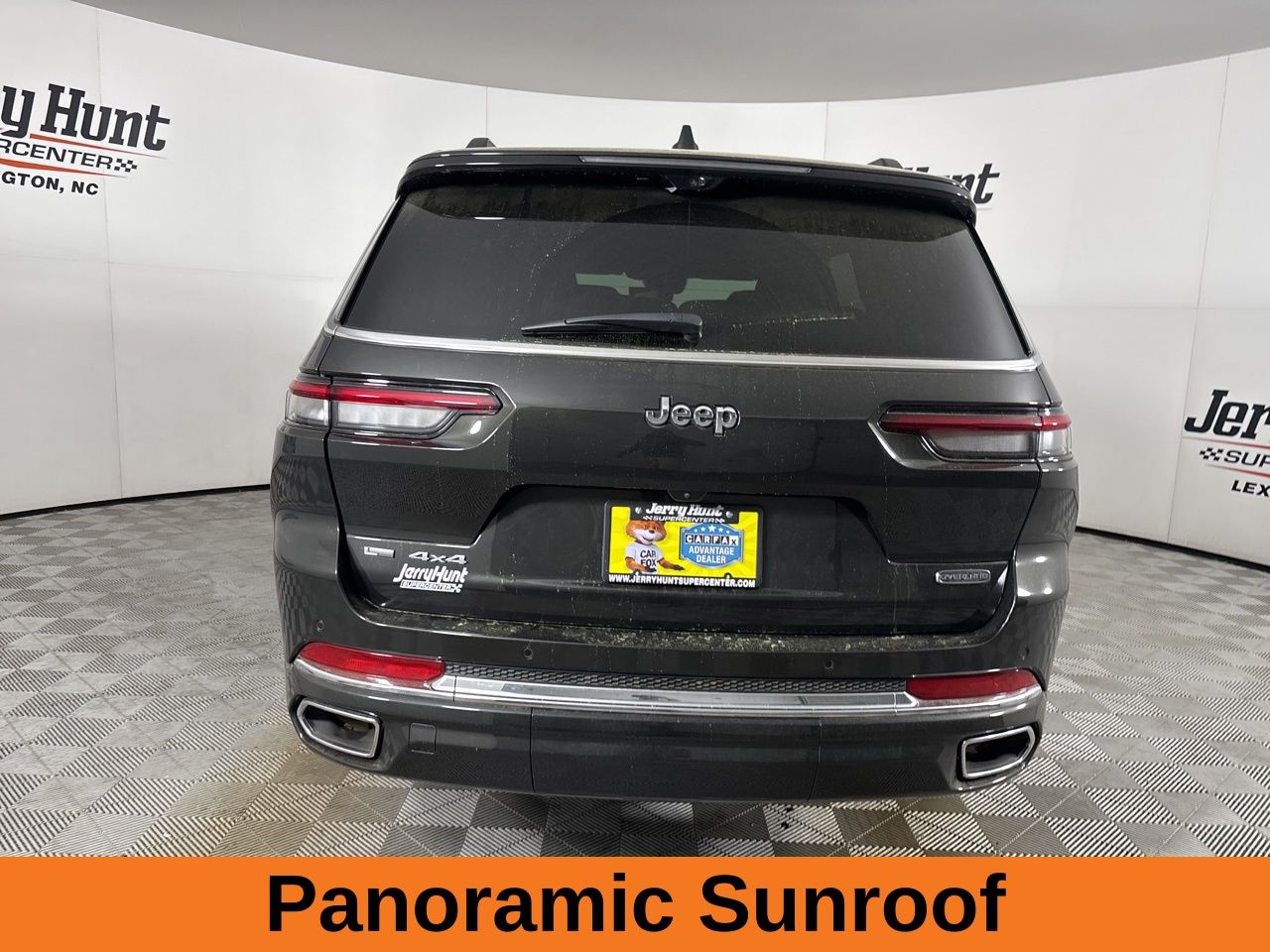 View vehicle photo 7