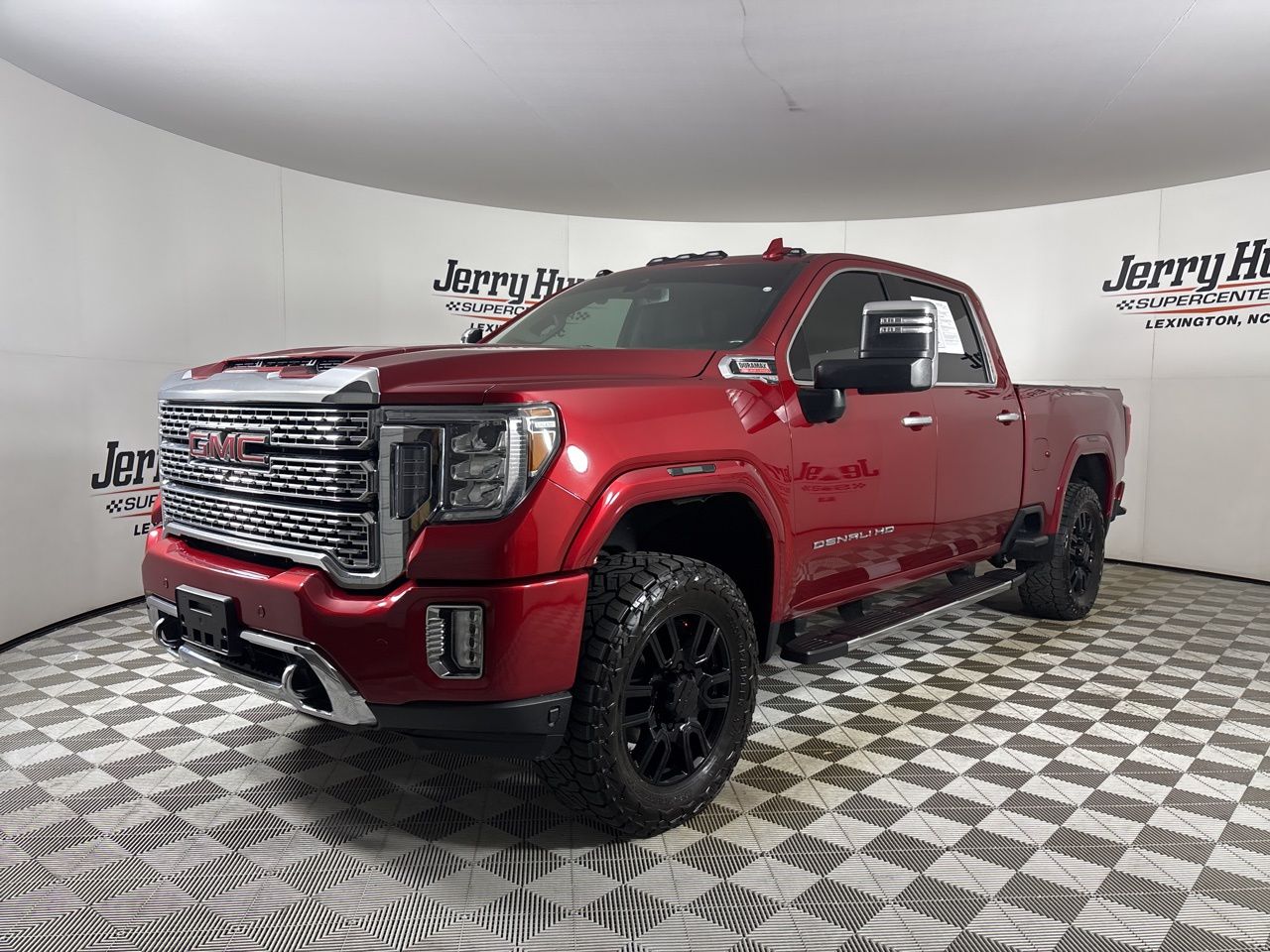 Cayenne Red Tintcoat 2022 GMC Sierra 2500HD Denali Crew Cab 4WD Pickup Truck Four-Wheel Drive Automatic