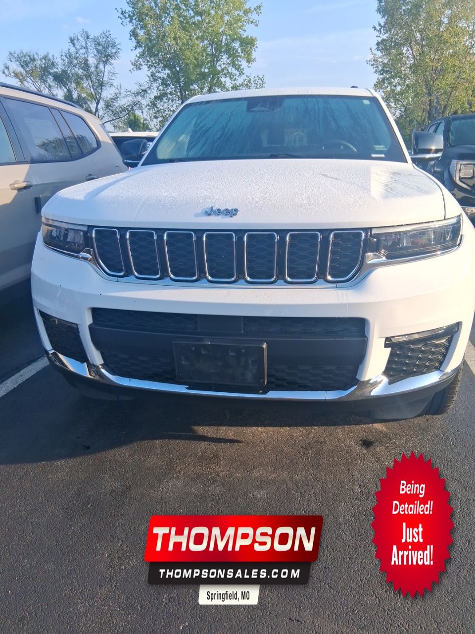 Bright White Clearcoat 2023 Jeep Grand Cherokee L Limited 4WD SUV / Crossover Four-Wheel Drive 8-Speed Automatic