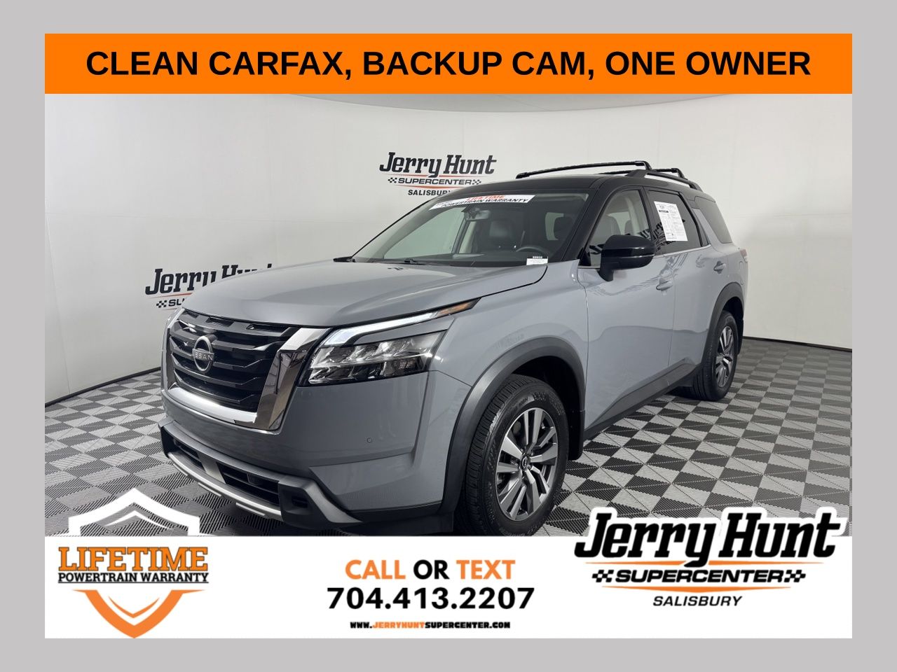 Solid Gray/Super Black 2024 Nissan Pathfinder SUV / Crossover Front-Wheel Drive 9-Speed Automatic