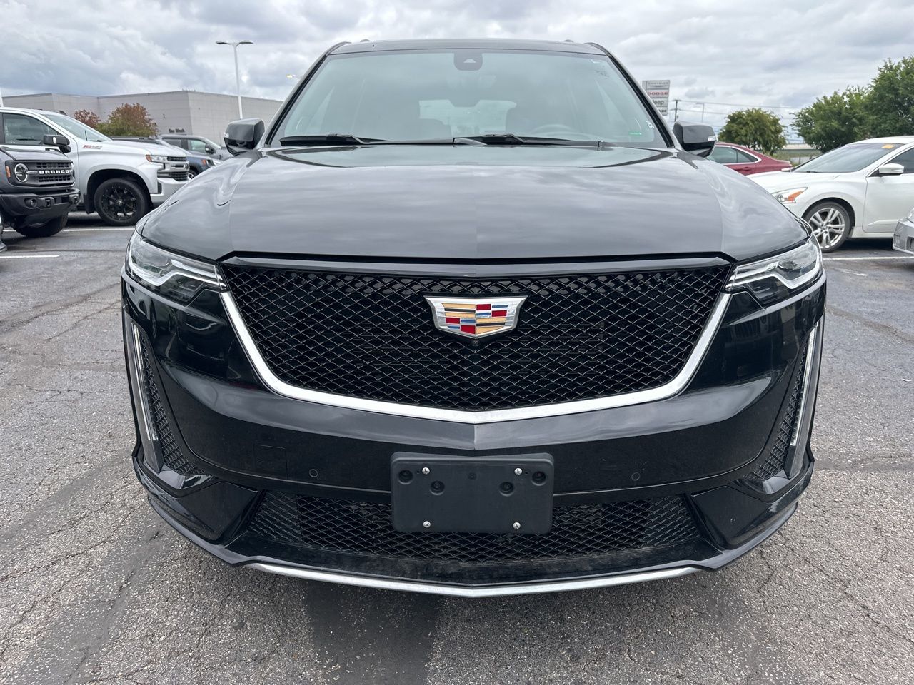 2023 Cadillac XT6 Sport 2