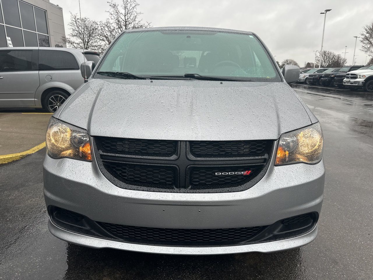 2015 Dodge Grand Caravan SE 2