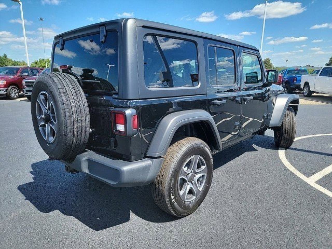 2022 Jeep Wrangler Unlimited Sport S 3