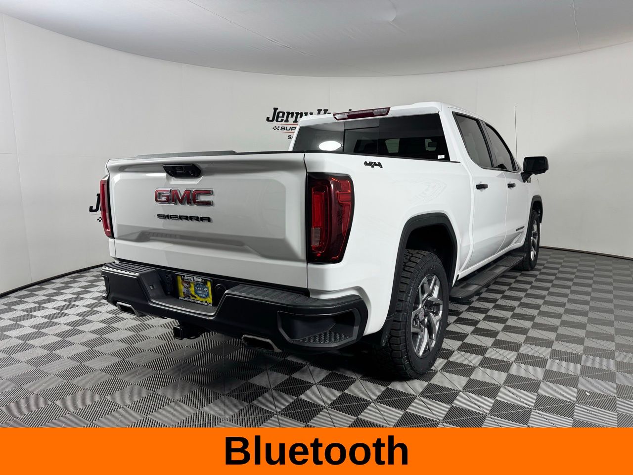 View vehicle photo 7