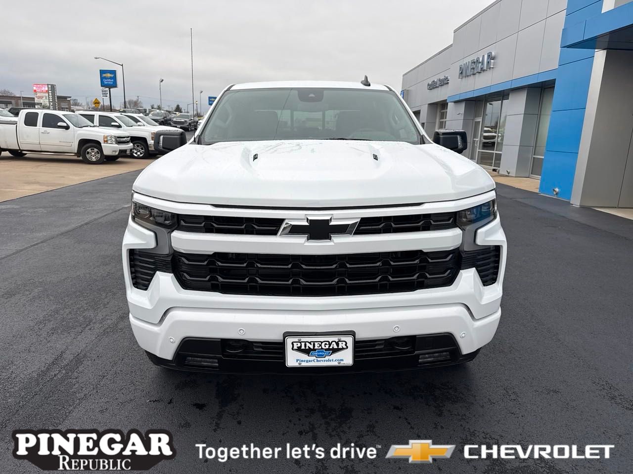 2025 Chevrolet Silverado 1500 RST 2