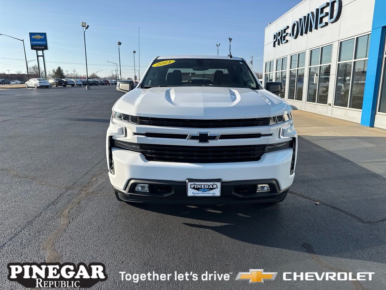 2021 Chevrolet Silverado 1500 RST 3