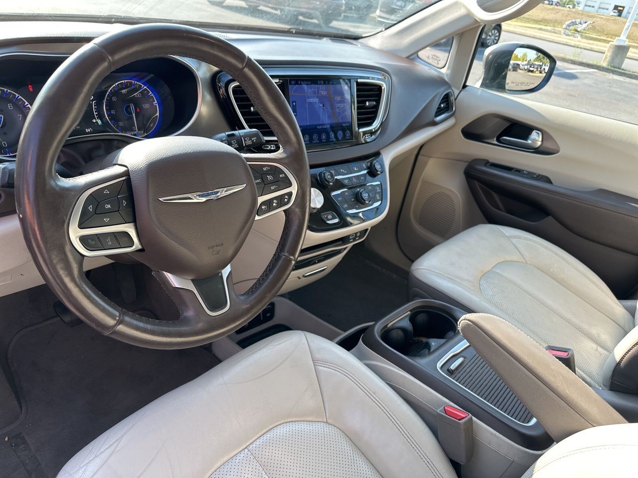 2017 Chrysler Pacifica Touring L Plus 15